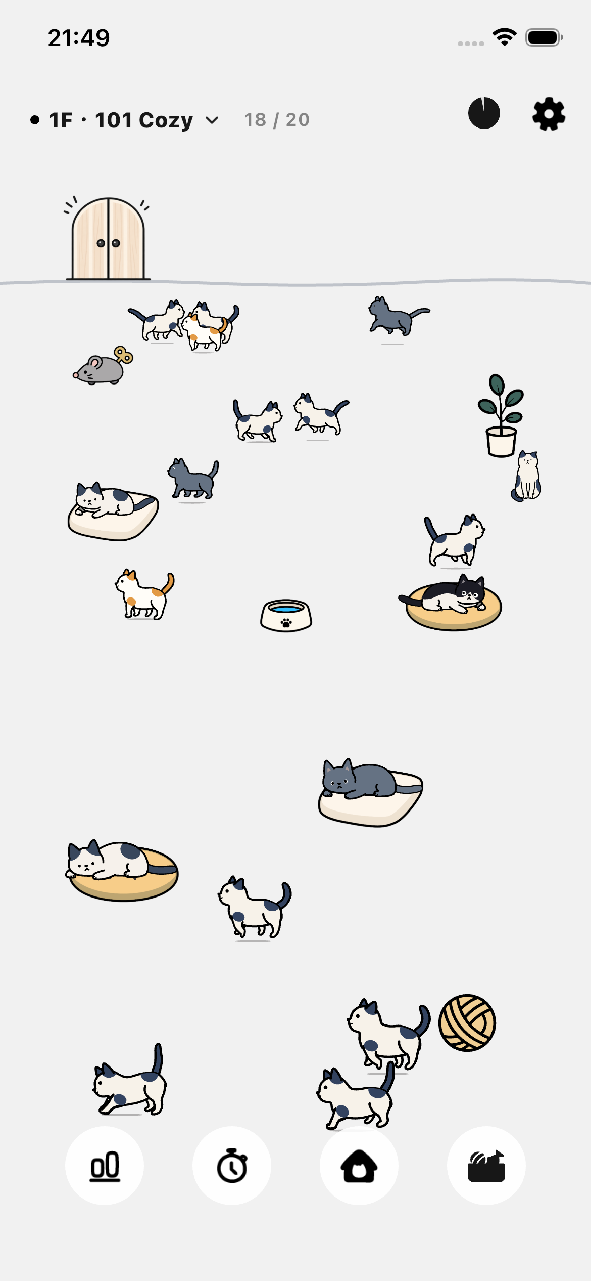 Official SwingCat cat-room interface: cats and toys in a room, with navigation for activity history, timer and cat room below.
